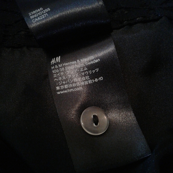 🌺 Black Lace H&M Fully Lined Lace Skirt - Picture 10 of 11